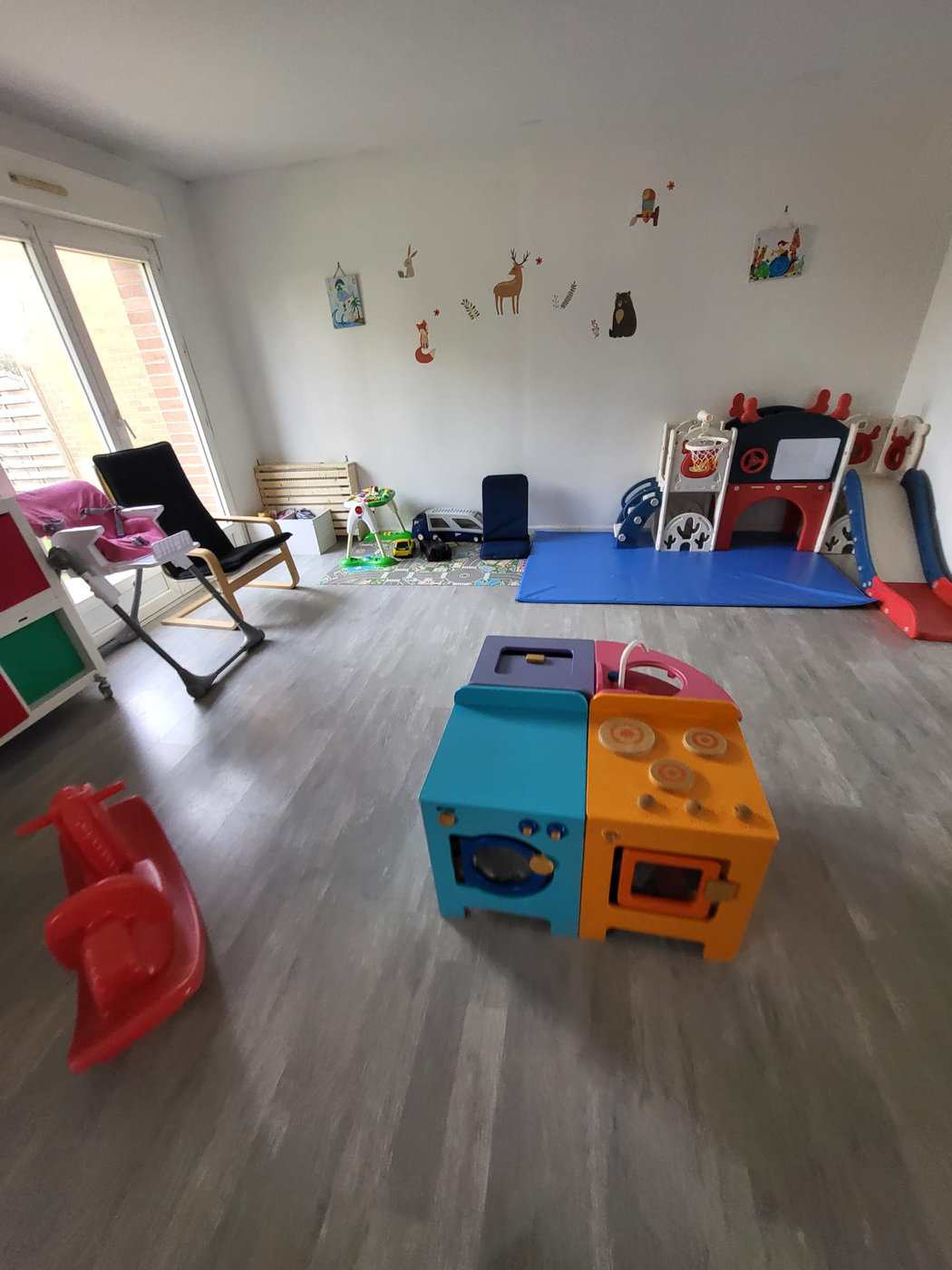 L'espace motricité avec toboggan